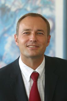 Andreas Fibig wird neuer Vorstandsvorsitzender von Bayer <b>Schering Pharma</b> - 1437-75